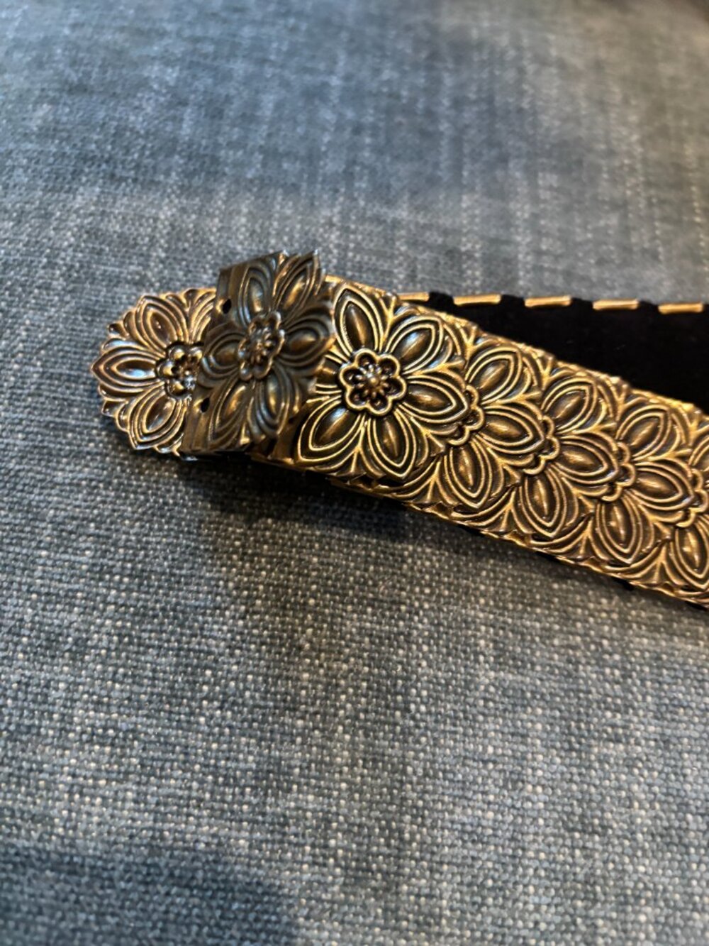 Kelli Kouri Goldtone Metal Plate Stretch Belt, Crystal  Rhinestone Buckle - Picture 5 of 12